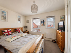 Bedroom- click for photo gallery